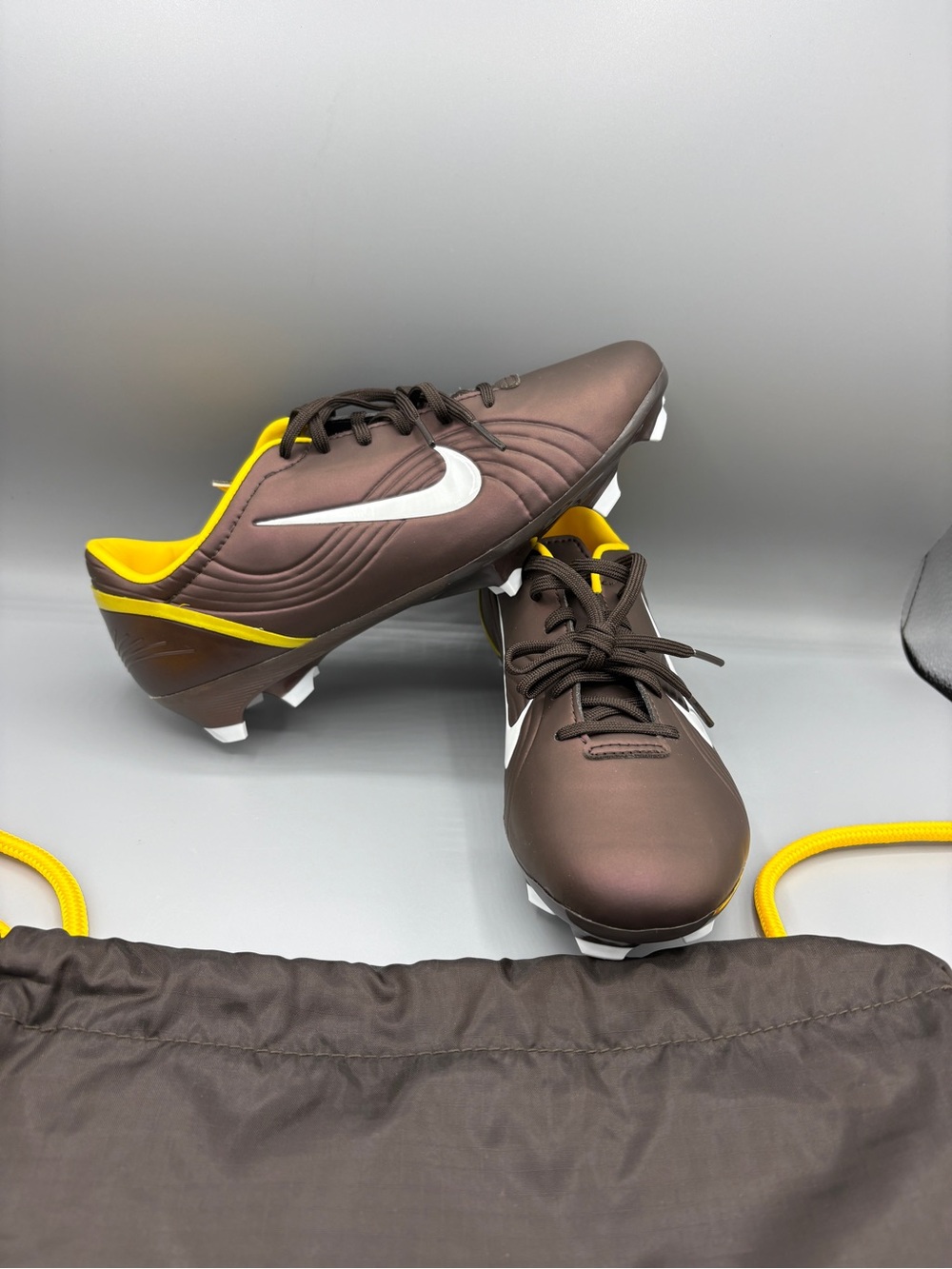 Nike Mercurial Vapor 1 RGN SE FG Dark Cinder Maize HV0888-200 Size 6m/ 7.5w